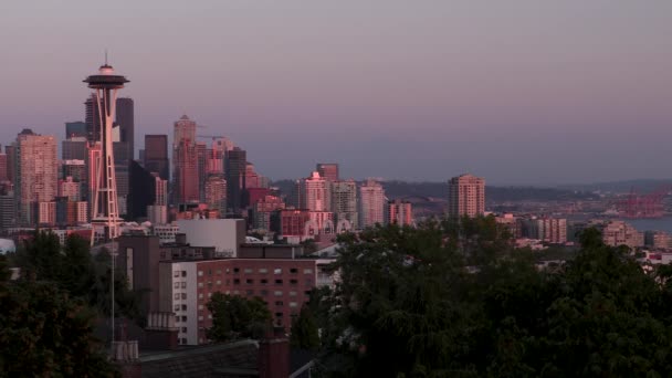 Abendlicher Videoclip Der Skyline Von Seattle Und Der Weltraumnadel Seattle — Stockvideo