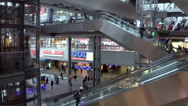 Timelapse Hauptbahnhof Railway Station Interior Berlin Deutschland Februar 2020 Zeitraffer — Stockvideo