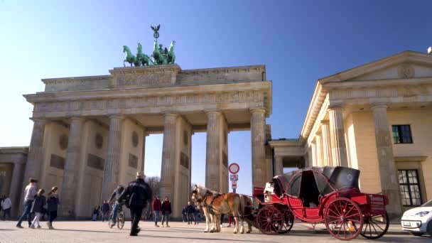 Das Brandenburg Gate Pariser Platz Berlin Deutschland Februar 2019 Menschen — Stockvideo