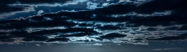 Панорамное Полнолуние Облаками Ночную Панораму Заголовок Веб Баннера — стоковое фото