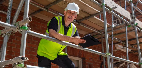 Panoramic Web Banner Header Happy Smiling Male Builder Foreman Construction — Stock Photo, Image