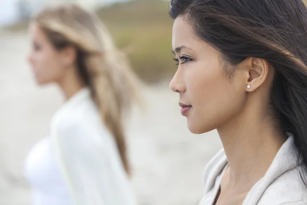 Chinese Asian Woman Girl & Female Friend at Beach — Stock Photo, Image