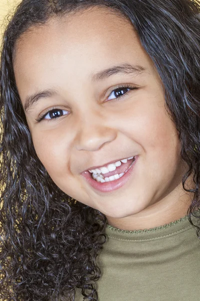 Feliz Rindo Raça Mista Menina — Fotografia de Stock