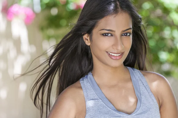 Smiling Indian Asian Woman Girl in Health & Fitness Clothing — Stok fotoğraf