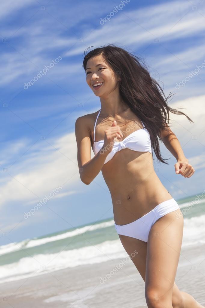 GranniES BUSTY BEACH