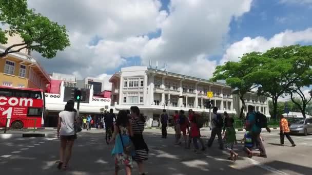 Stabiliserade footage av promenader i Bugis, Singapore — Stockvideo