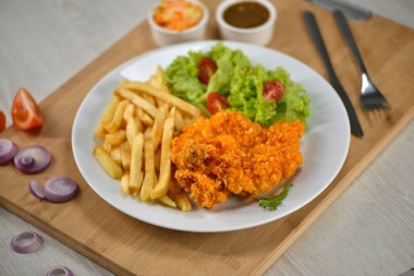 Tavuklu pirzola, öğle yemeği, lezzetli.