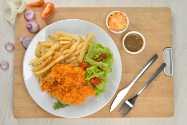 Tavuklu pirzola, öğle yemeği, lezzetli.