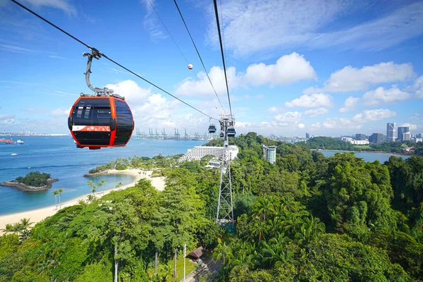 케이블 스카이 네트워크 Singapore Cable Car Sky Network 구성하는 Mount 로열티 프리 스톡 사진