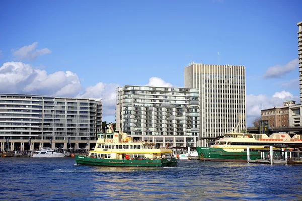 Passagierschiff im Hafen von Sydney — Stockfoto