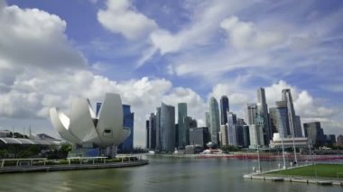 01 Aralık 2014, Singapore, Singapur: vınlamak içinde Singapur Cbd manzara üzerinde-bulutlar hareket ile