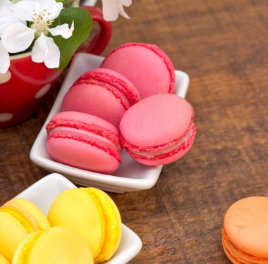 Lezzetli renkli macaroons - macarons