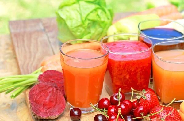 Freshly squeezed juices — Stock Photo, Image