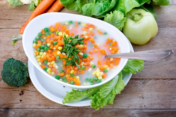 Comida saludable - deliciosa sopa de verduras —  Fotos de Stock