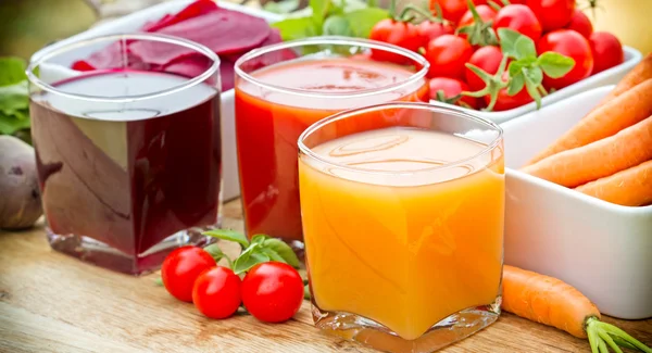 Grönsaksjuicer - frisk drink — Stockfoto