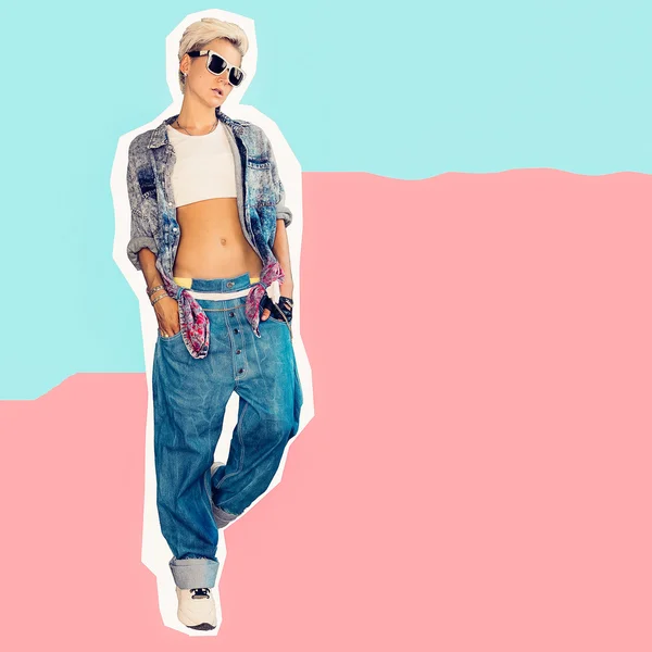 Modecollage-Magazin. Blondine in stylischer Jeans-Kleidung. — Stockfoto