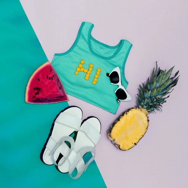 Set de verano. Frutas y accesorios. Estilo de chica de moda . — Foto de Stock