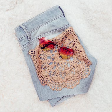 Stil Bayan kot şort moda