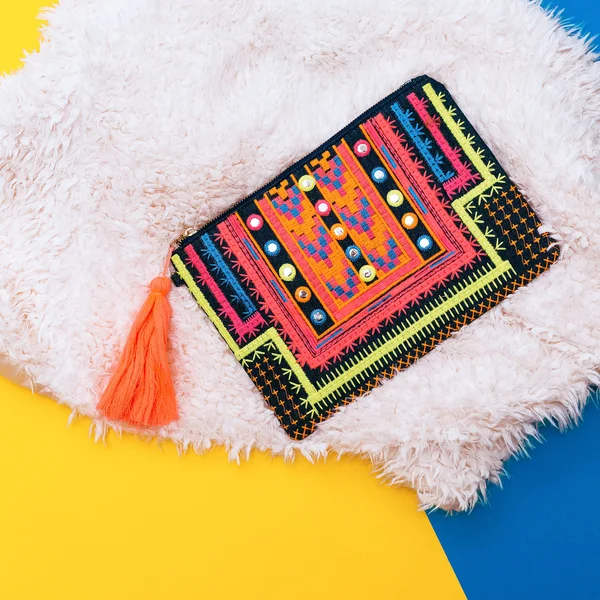 Fashion Bright Clutch Lady. Minimalismo. Stampa geometrica — Foto Stock