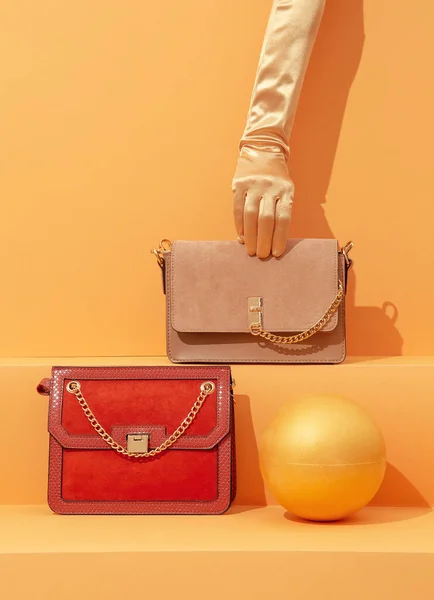 Stylish Vintage Bag Yellow Shelf Store Space Minimal Still Life — Stock Photo, Image