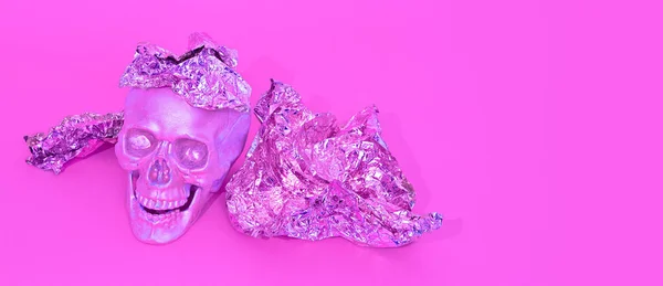 Divat Koponya Ajándék Papír Rózsaszín Háttérrel Ünnep Halloween Szilveszteri Buli — Stock Fotó