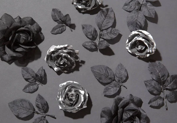 Zwarte Bloemen Decor Compositie Monochrome Achtergrond Stijlvolle Platte Lay Banner — Stockfoto