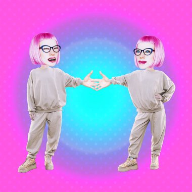 Şık kolaj sahnesi. Komik kız karakterleri el ele tutuşur. Sosyal ağlar, tanıtım konsepti, beğeni, ilişki, koçluk, başarı, gelişme