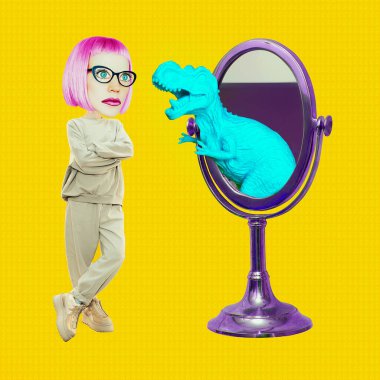Komik kolaj sahnesi. Comic Girl karakteri