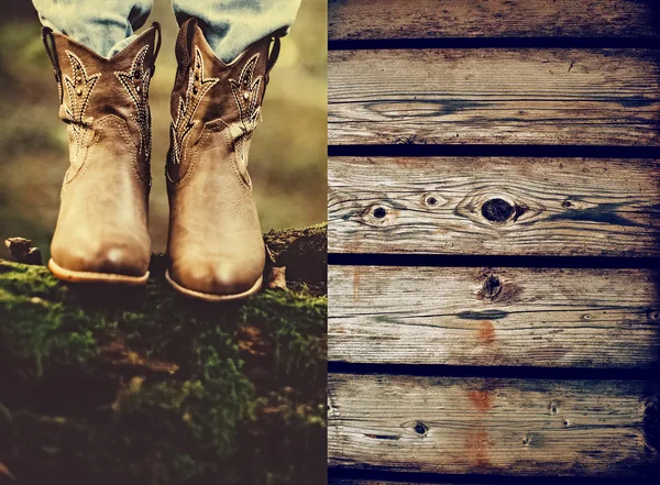 Herfst cowboy stijl. Cowboy boots in het bos — Stockfoto
