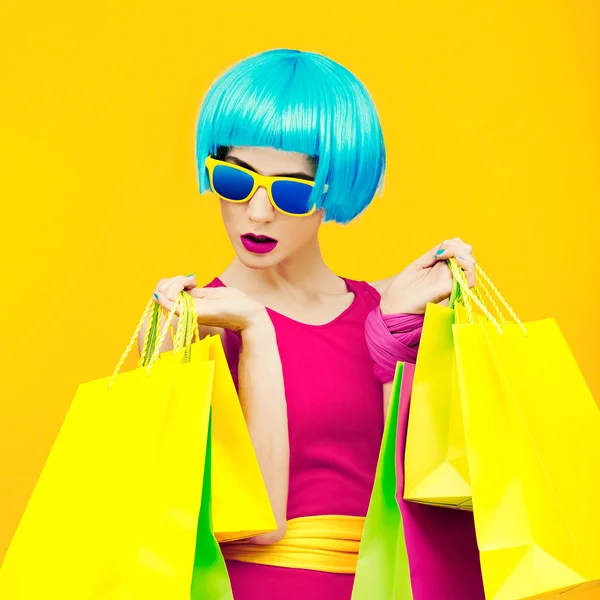 Glamoureuze dame shopping.time kortingen en sales — Stockfoto