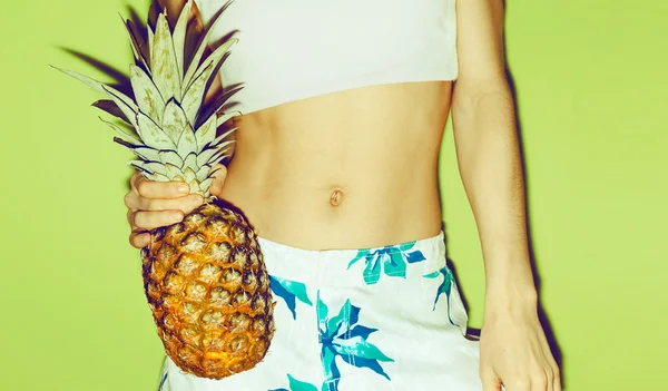 Summer girl with pineapple. Tropical style, fashion, summer clot — Stock Photo, Image