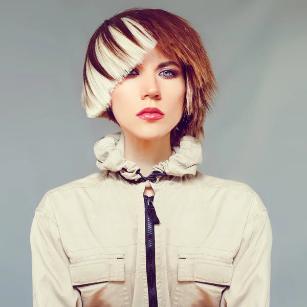 Girl with trendy haircut. fashion portrait — Stock Photo, Image