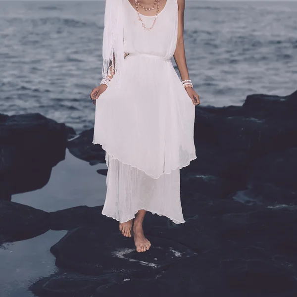 Romantic sensual lady in white dress. Beach style — Stock Photo, Image