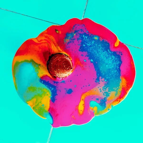 Fake ice cream flows on the floor. Minimal Style. explosion pain — Stok fotoğraf