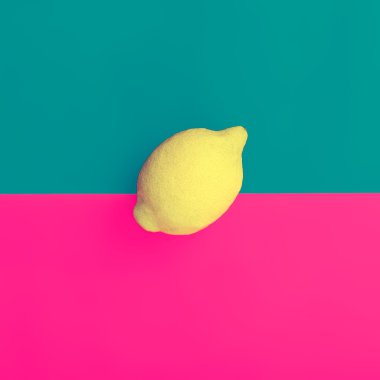 Minimal tasarım meyve. Parlak zemin üzerine limon