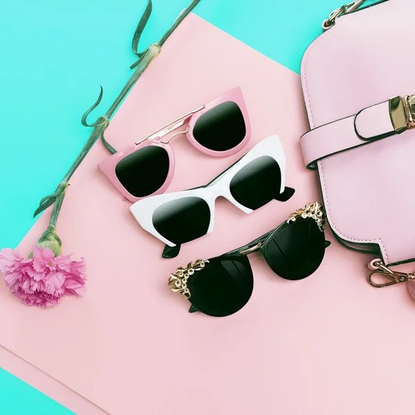 Set Ladies Sunglasses. Choose your style. Trends of the season — Stock Photo, Image