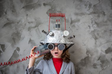 Çocuk oyuncak sanal gerçeklik kulaklık ile