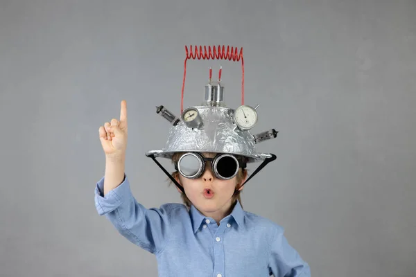 Έξυπνο Παιδί Που Παριστάνει Τους Επιχειρηματίες Αστείο Παιδί Που Φοράει — Φωτογραφία Αρχείου