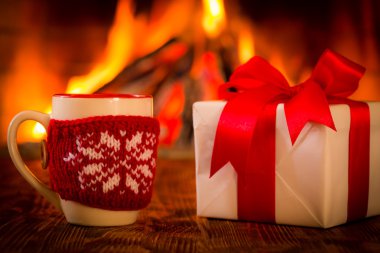 Noel şömine yakın