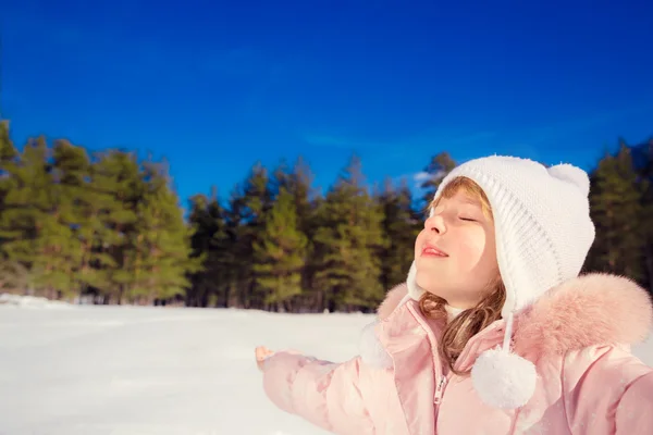 Παιδί διασκέδαση χειμώνα — Φωτογραφία Αρχείου