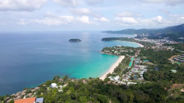 Vista Aérea Paisagem Praia Mar Câmera Movimento Tiro Seguir Praia — Vídeo de Stock