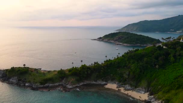 Promthep Cape Viewpoint International Oriëntatiepunten Zonsondergang Tijd Luchtfoto Van Drone — Stockvideo