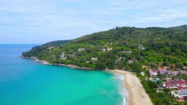 Covid-19 'dan sonra seyahat. Tayland 'ın güneyinde deniz. Phuket Tayland. Tropik hava manzaralı okyanus manzarası. Cora su altında. Covid-19 'dan sonra yeni normal.