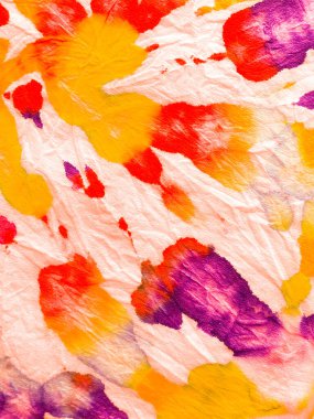 Boya sarmalı arka plan. Psikedelik girdap tekstili. Turuncu ve Kırmızı Hippie Batic. Canlı Haight San Francisco Swatch. Özgürlük Girdabı 'nı bağladı. Boho Boyalı Kıyafetler. Reggae Suluboya Efekti.