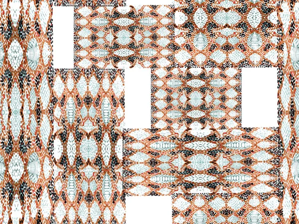 Donanma Mavisi ve Çivit Yılan Derisi Rastgele Doku. Suluboya Etnik Tasarım. Yaz Rhombus Arkaplanı. Geo Symmetric Ikat Rapport. Canlı Geometrik Mayo Kalıbı. Etnik Kusursuz Desen.