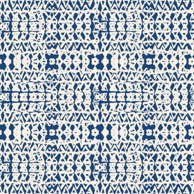 Üçgen boyalı desen. Shibori Indigo geçmişi. Geometrik Çin mürekkebi doğal baskı. Organik Japon tasarımı. Suluboya Endonezya fayansı. Üçgen kusursuz desen. Japon kimonosu baskısı.