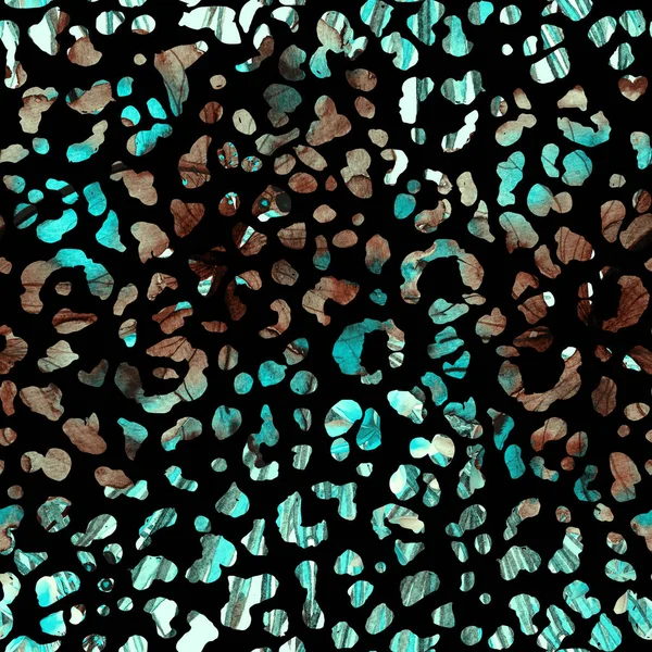 Leopar dikişsiz suluboya deseni. Siyah mavi, egzotik, pürüzsüz desen. Kabile kedisi izleri. Minimum el çizimi yaz çitası arkaplanı. Hayvan derisi izin veren mürekkep uyumluluğu.