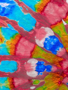 Boya sarmalı arka plan. Kırmızı ve İndigo Özgürlük girdabı. Boho Boyalı Kıyafetler. Reggae Suluboya Efekti. Psikedelik girdap tekstili. Hippi Batic. Canlı Haight San Francisco Swatch. 