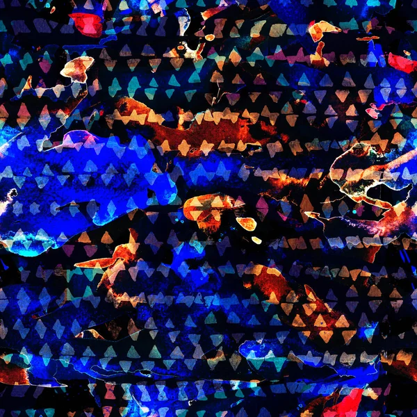 Üçgen desen. Pembe ve mavi geometri arka planı. Yarım ton hister dokusu. Geometrik grafik tasarım. El çizimi mürekkep izi. Tek renkli üçgen, dikişsiz desen. Yazdırma baskısı.