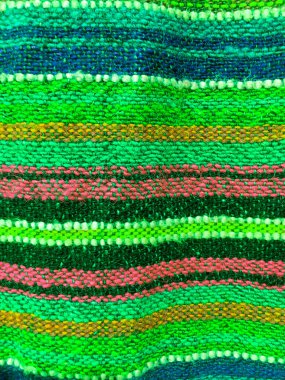 Nakış tasarımı. Evet. Keten Giysi Arkaplanı. Geometrik Arkaplan. Klasik Etnik Motif. Beyaz El yapımı Kumaş. Belorus Tekstil. Geleneksel Belorus Yazıcısı. Yeşil ve Su Mentonu